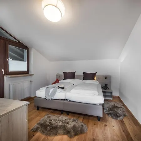 Landhaus Ladinger - S' Londheisl